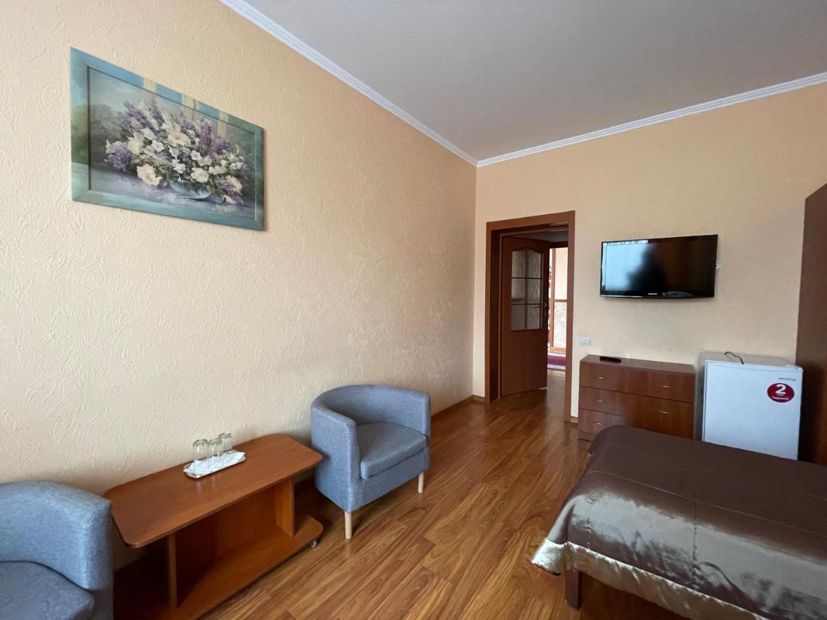 Hotel Yunist Ivano-Frankivsk Exteriér fotografie