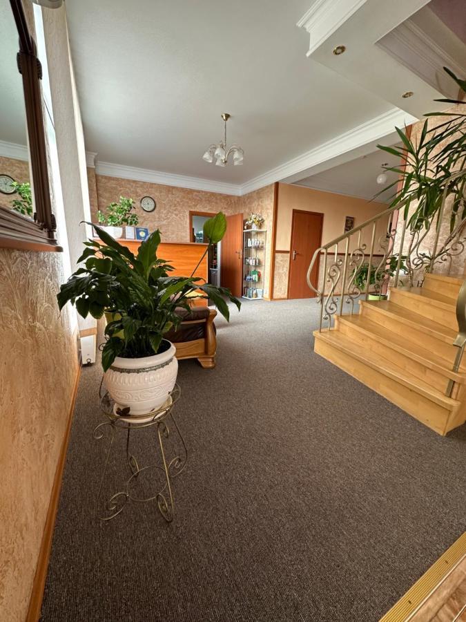 Hotel Yunist Ivano-Frankivsk Exteriér fotografie